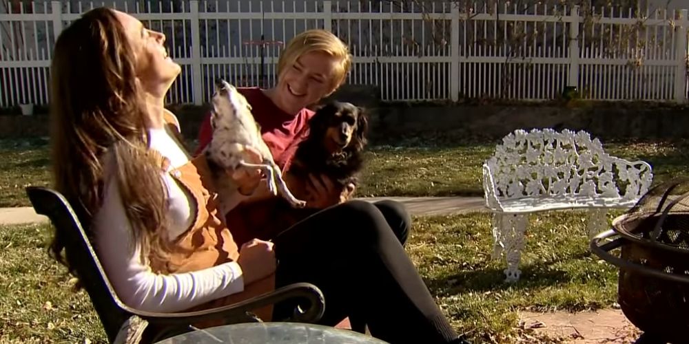 Brave Dachshund Saves Smaller Dog From Shocking Mountain Lion Attack(01)