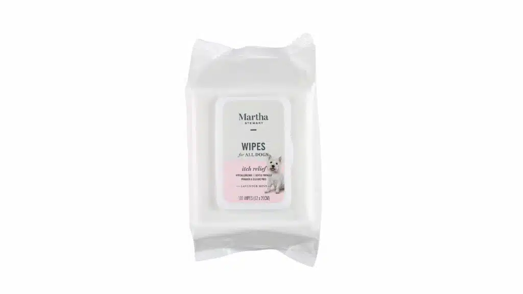 Martha stewart for pets itch relief grooming wipes